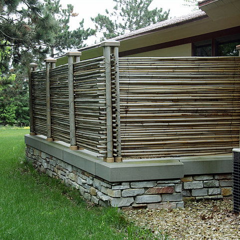 Neal Luangpraseut Residence 融合現代美學與自然元素的建筑裝飾材料應用